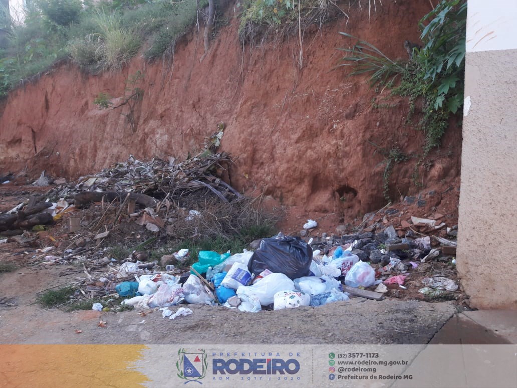 Flagrante mostra descarte incorreto do lixo e Prefeitura pede a colaboração da população 
