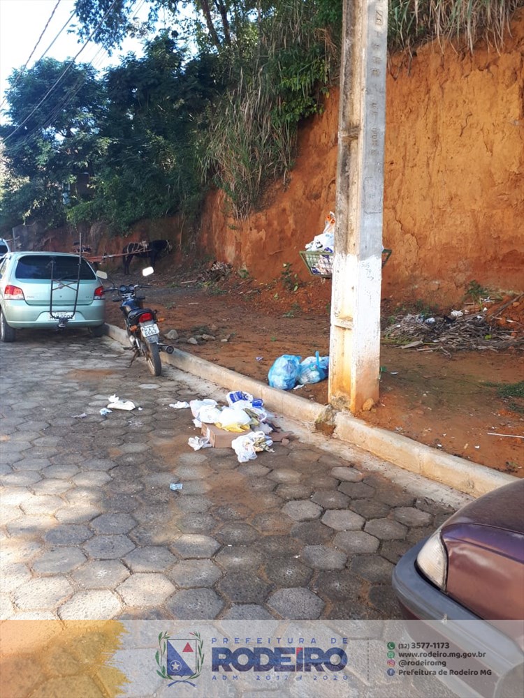 Flagrante mostra descarte incorreto de lixo na Rua Sebastião Contin